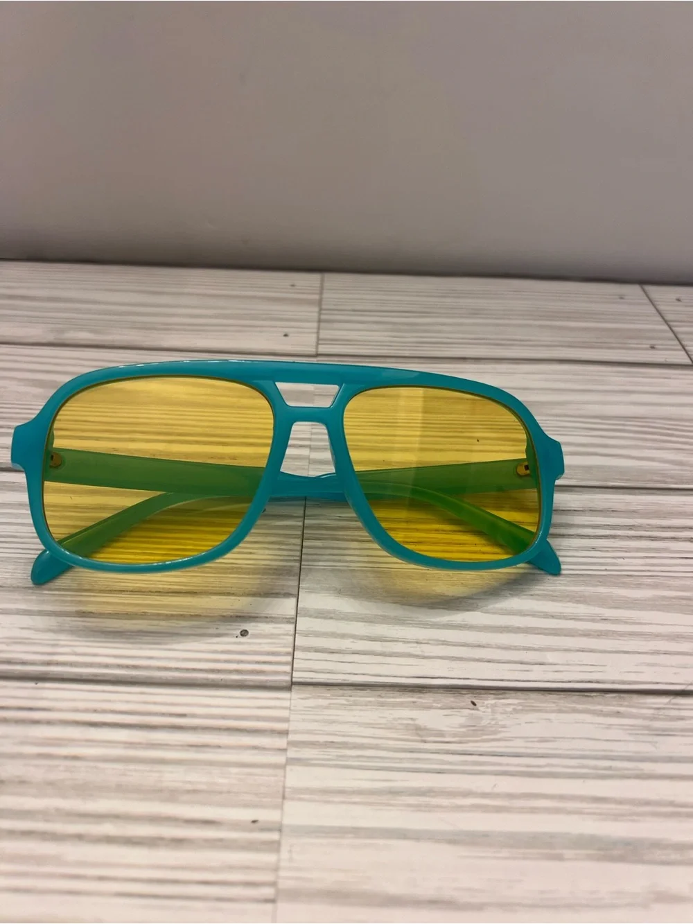 Malibu Rum Promo Logo Advertising Sunglasses Green & Yellow Lenses Retro Style